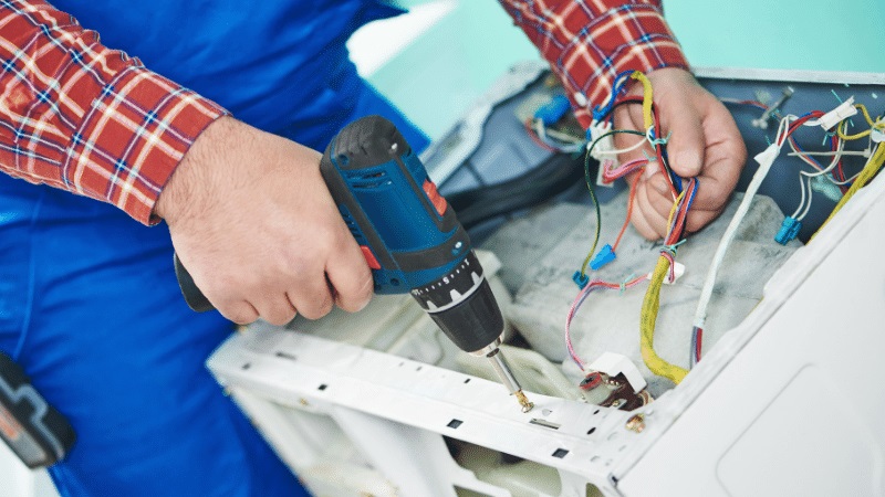 Gördes Viessmann Viessmann çamaşır makinesi kart tamiri – Su almama arızası orijinal parça ile giderildi. - Teknik servis örneği